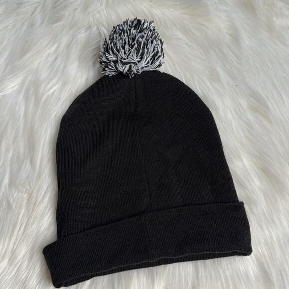 PINK Victoria’s Secret Black Knit Pom Pom Topper Hat - Picture 4 of 5